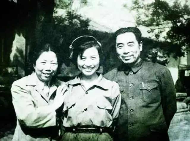 人民网：江青为何将周恩来干女儿置于死地 还毁尸灭迹